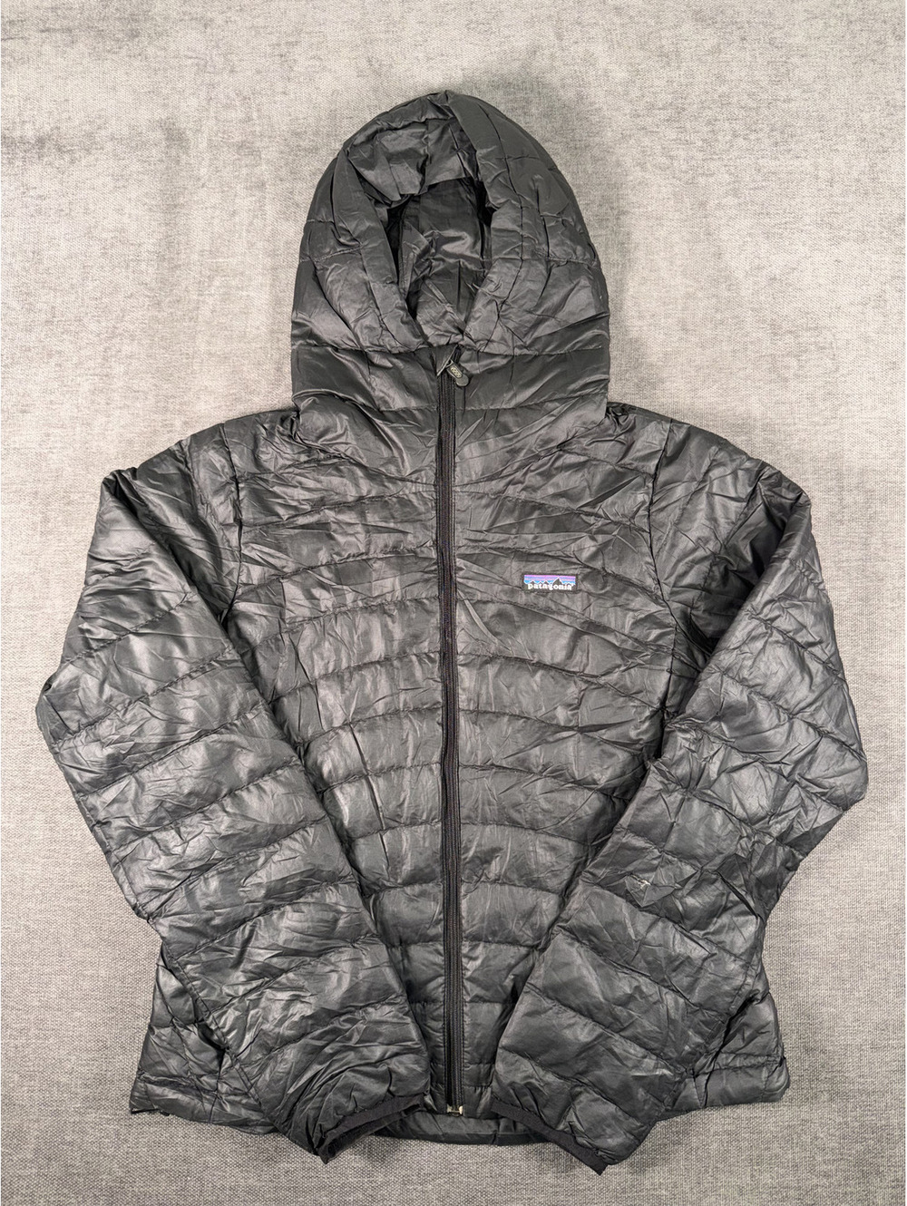 Patagonia Black Lightweight Hooded Puffer Jacket with Zipper Pockets, Women's S